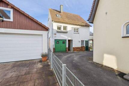 Einfamilienhaus mit Garage und großem Entwicklungspotenzial - Stuttgart Vaihingen