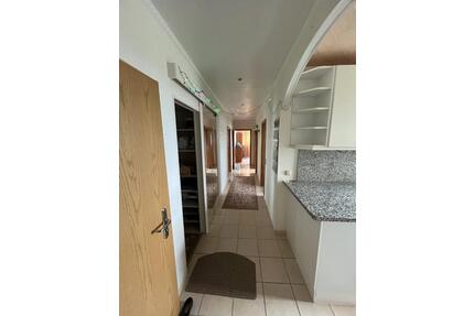 Helle 3-Zimmer Wohnung mit Balkon im 4.OG in Liederbach am Taunus