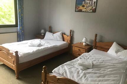 MonteurwohnungFerienwohnung - 45,00&nbsp;EUR Kaltmiete, ca.&nbsp; 80,00&nbsp;m&sup2; in Gelnhausen (PLZ: 63571)