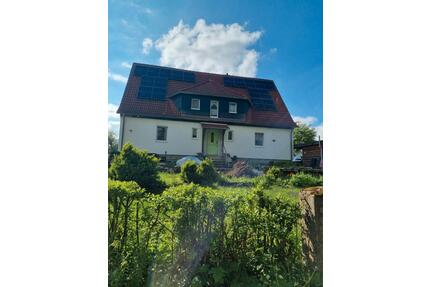 Große Sonnige 3 Zimmer Wohnung - 680,00&nbsp;EUR Kaltmiete, ca.&nbsp; 100,00&nbsp;m&sup2; in Eisfeld (PLZ: 98673)