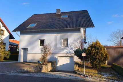 Haus zum Kaufen in Arnstadt 449.000,00 € 214 m²