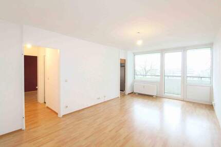 Gepflegte und helle 2 Zimmer Wohnung mit Westbalkon! - Unterschleißheim