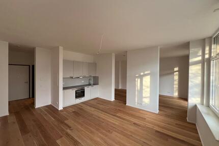 Helle, modern geschnittene 1,5 Zimmerwhg. mit Tiefgarage, Amberg