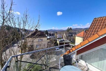 Bezaubernde Dachgeschoss-Wohnung mit moderner Komplettausstattung!! - Königstein