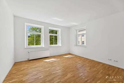 Haus zum Kaufen in Bad Griesbach i.Rottal 435.000,00 € 215 m²