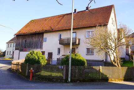 Mach was draus! Wohnhaus mit Scheunenanbau und Schuppen in Heiligenstadt OT - Heiligenstadt i. OFr. Brunn