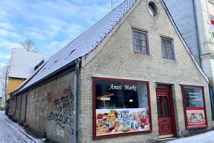 Haus zum Kaufen in Flensburg 399.000,00 € 318 m²