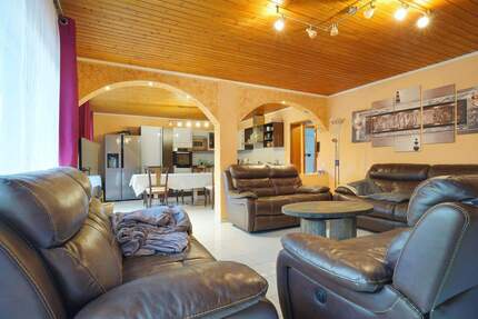 Vermietungspotenzial trifft Wohnqualität - Großzügige 4-Zimmer-Wohnung mit Balkon und Kamin in Bretten