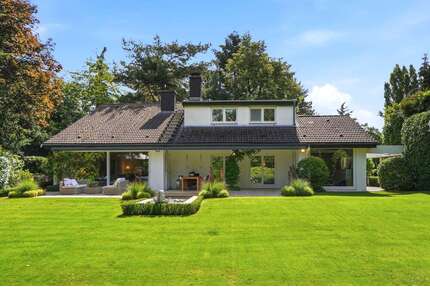Haus zum Kaufen in Köln 2.499.000,00 € 293 m²