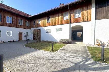Wohnung zum Mieten in Oberpframmern 2.900,00 € 224.51 m²