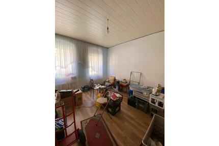 2 Zimmer EG Wohnung Helmstedt, Einbauküche, Rollos