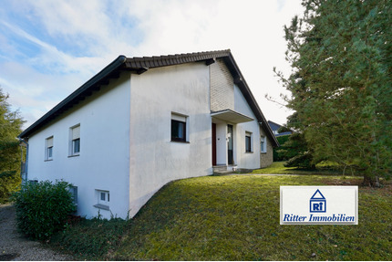 Ritter Immobilien e.K.: Freistehendes gepflegtes Wohnhaus in naturnaher Lage von Roetgen-Rott!