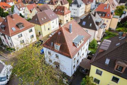 Haus zum Kaufen in Stuttgart Zuffenhausen 850.000,00 € 307 m² - Stuttgart / Zuffenhausen