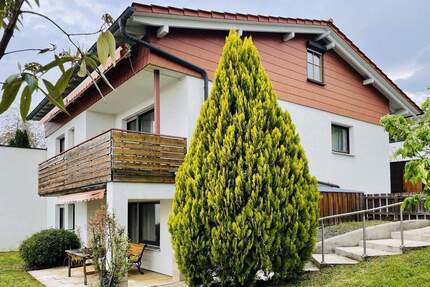 Mehrgenerationenhaus in Toplage Simmozheim - 190 m², Fußbodenheizung, Superdämmung