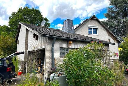 Gestorf - Springe, Einfamilienhaus it viel Platz und wunderschönem Garten