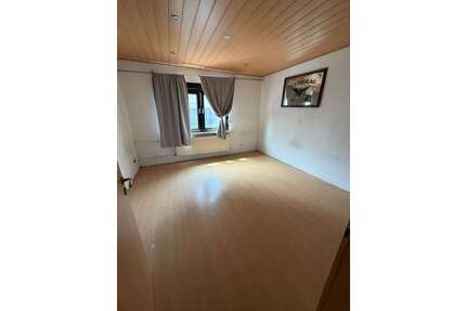 Haus zum Mieten in Erlensee 2.400,00 € 200 m²