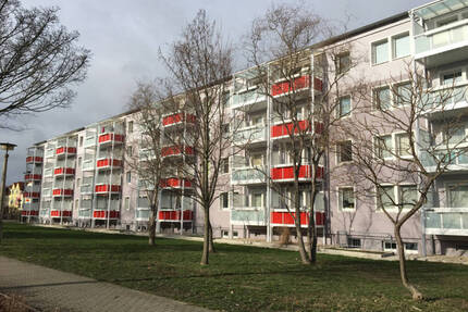 3-Raum-Wohnung mit Balkon zu vermieten! - Bad Dürrenberg