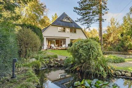 Architektenhaus auf großem Grundstück - Hamburg Volksdorf