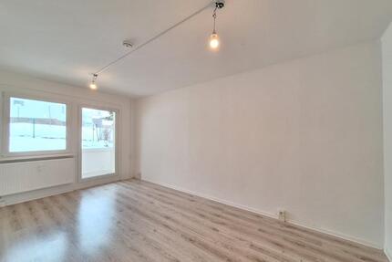 Erzgebirgs-Idylle mit Einbauküche - Sofort verfügbar + 2 Nettokaltmieten geschenkt*! - Neuhausen/Erzgebirge