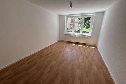 Wohnung zum Mieten in Hainichen 147,00 € 24.4 m²