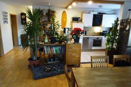 Moderne Erdgeschosswohnung mit Garten in Zapfendorf