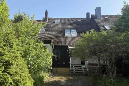 Haus zum Kaufen in Burgdorf 180.000,00 € 135 m²