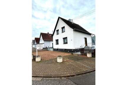 Sofort frei!!! 1 FH in zentraler Lage von 66780 Rehlingen zu Verkaufen - Rehlingen-Siersburg