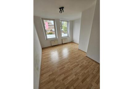 Lichtdurchflutetes 1-Zimmer-Apartment mit Loggia in Solingen-Ohligs