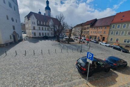 Schöne helle 2-Raum-Wohnung am Marktplatz in 07607 Eisenberg