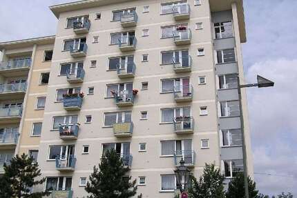 Wohnung zum Mieten in Brandenburg an der Havel 146,16 € 24.36 m²