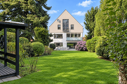 Haus zum Kaufen in Herzogenrath 779.500,00 € 317 m²