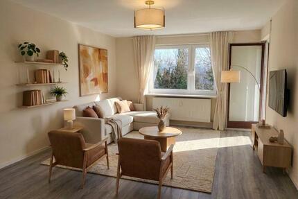 ES-Zollberg: Praktische 3,5-Zimmer-Wohnung * Südbalkon * 1. OG - Esslingen am Neckar Pliensauvorstadt
