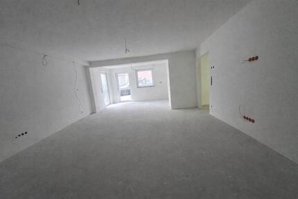 3 Zimmer EG Wohnung - Erstbezug nach Kernsanierung - Barrierefrei - Gäufelden