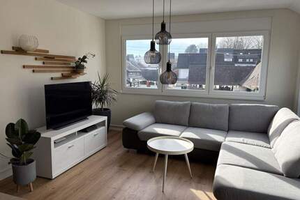 Stilvolle 4-Zimmer-Dachgeschosswohnung mit Südbalkon, Garage & Stellplätzen in Ebersweier - Durbach-Ebersweier