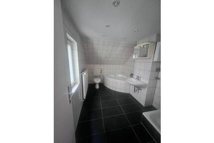 Helle 2-Zimmer Wohnung mit Einbauküche - Braunschweig Lehndorf-Watenbüttel