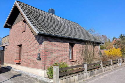 Großes Einfamilienhaus mit viel Potential in 29574 Ebstorf