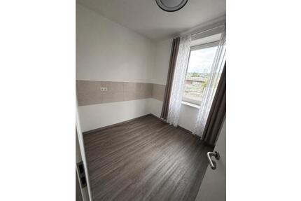 Helle 1-Zimmer-Erdgeschoss-Wohnung - Remscheid Remscheid-Süd