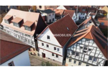 Modernisiertes Fachwerkhaus mit zwei Wohneinheiten in der Altstadt von Gelnhausen