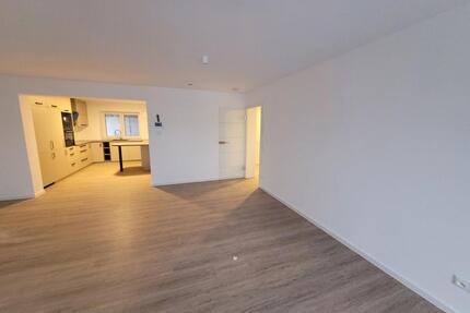 neue 4,5-Zimmer Wohnung mit EBK und Garage in Birstein-Kernort