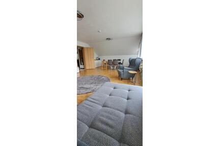Bezugsfrei! Helle 3-Zi.-Wohnung mit Balkon, Garten und Stellplatz - Emmendingen