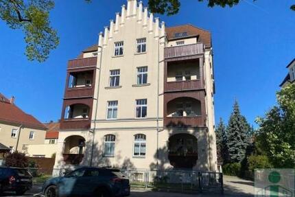 Sehr schöne, großzügige 2-Raum-Wohnung mit Balkon und PKW-Stellplatz im Villenviertel von Bautzen zu vermieten!
