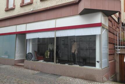 GANESHA-IMMOBILIEN...schönes Ladengeschäft mitten in der Altstadt zu vermieten ! - Klingenberg am Main