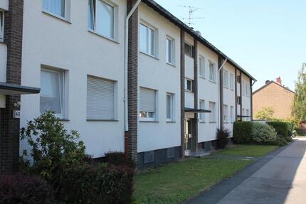 2-(2,5)-Zimmer Wohnung mit Balkon (Dachgeschoss) in Tiefenbroich - Ratingen