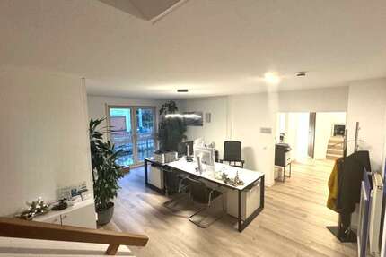 Büro in Herrenberg 1.702,92 € 134 m²
