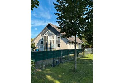 Haus + Gästehaus auf ca. 1.388 m² mit zusätzlichem Baugrundstück - Petershagen/Eggersdorf