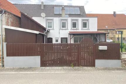 Kleines Haus 55m² mit Garten in Knittlingen zu vermieten !!!