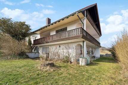 Haus zum Kaufen in Vohenstrauß 349.000,00 € 216.69 m²