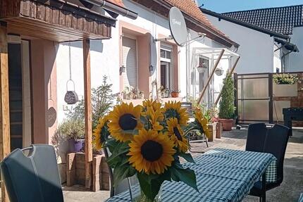 Gelegenheit!! 1-2Fam.-Hofgut mit Scheune, Garten, Garage... - Weisenheim am Sand