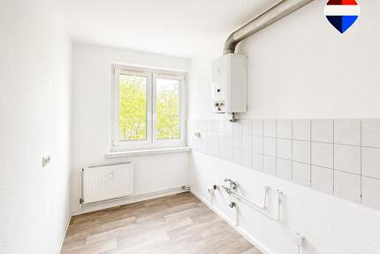 Gemütliche 3-R-Wohnung mit sonnigem Balkon und Tageslichtbad - Magdeburg Nordwest