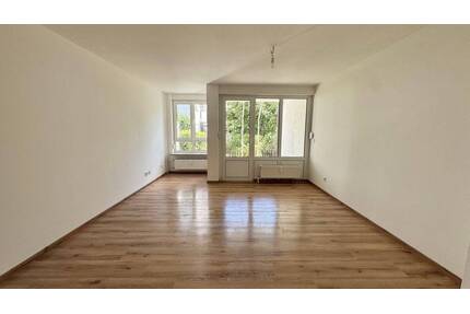 Schnieglinger Straße ! Helle 2-ZW, 53 m², Terrasse mit kleinem Gärtchen, im EG, mit TG-Stellplatz - Nürnberg St Johannis